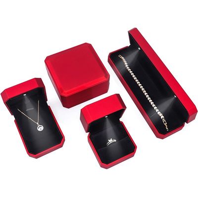 LEDライトとカスタムロゴの豪華ジュエリーディスプレイボックス レッドペイント 10*10*5cm