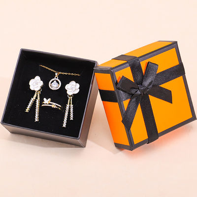 卸売 製造 ハインエンド 宝石 箱 梱包 パーソナライズド オーダーメイド ロゴ 贅沢 ネックレス ブレスレット イヤリング 指輪 宝石 セット 梱包 紙紙 宝石 蝶付き 箱