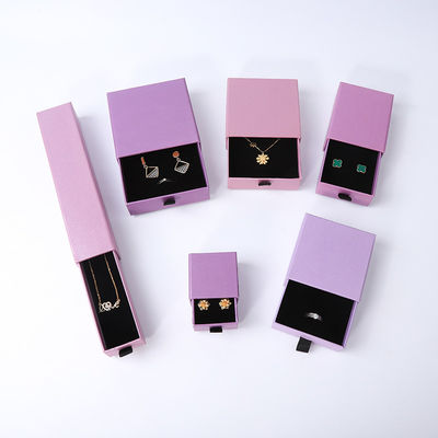 卸売製造 エコフレンドリー 高品質 ギフト 宝石箱 パーソナライズされたカスタムリング ネックレス イヤリング ブレスレット 包装 紫紙紙引き出し 宝石箱 ロゴ付き