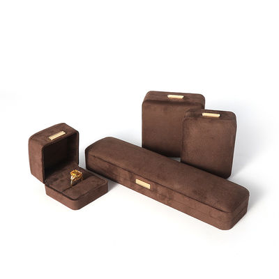 オクタゴナル軍ブラウン ベルベット 宝石箱 カスタマイズできるフリップ 宝石箱 金色のパッチ付き