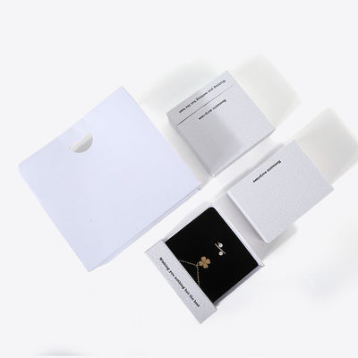 中国製造 卸売 高品質 ネックレス イヤリング ブレスレット リング ボックス 宝石 梱包 パーソナライズ オーダーメイド エコフレンドリー カードボード 紙 白 ドラワー 宝石 ボックス ロゴ付き