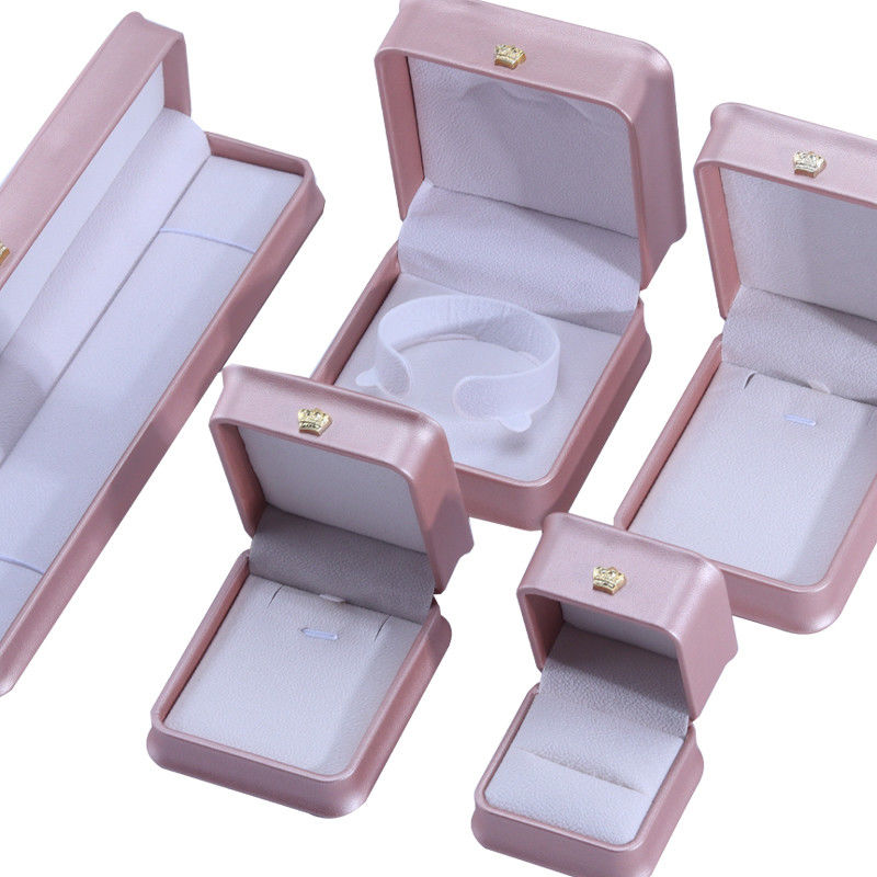 高級ゴールドクラウンデザイン PU革 宝石 包装箱 ブレスレット ネックレスリング