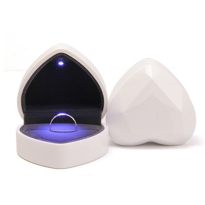 卸売 製造 高級 宝石 プレゼント ボックス 梱包 オーダーメイド ネックレス リング 宝石セット 梱包 プラスチック 心形 白色 LED 宝石 ローゴ付き ボックス