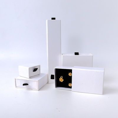 長方形のジュエリーボックス 環境に優しい正方形の紙 白い引き出し ジュエリーボックス